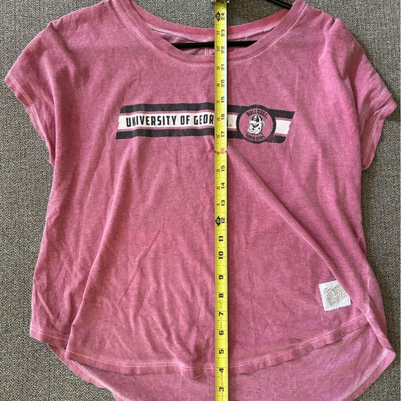 Retro Brand University of Georgia Short-Sleeved Tee with Hi-Low Hem - Picture 5 of 5